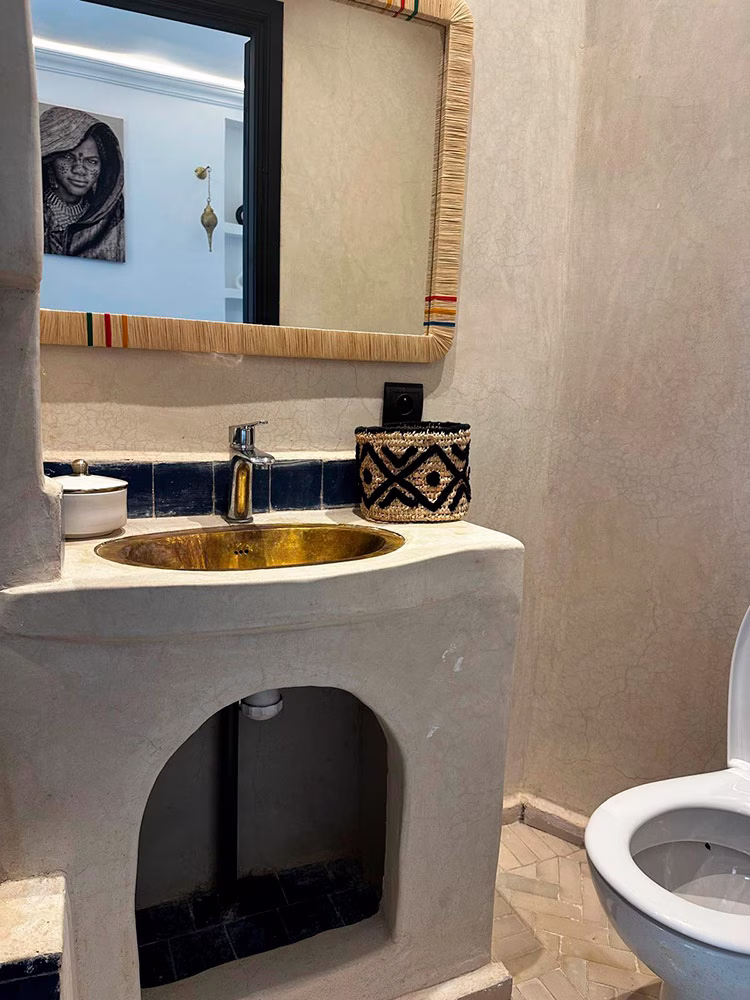 Riad Marrakech à Vendre salle de bain REF 5020625 Ronsart Invest Riad Marrakech à Vendre salle de bain REF 5020625 Ronsart Invest